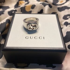 Gucci Interlocking “GG” Sterling Ring